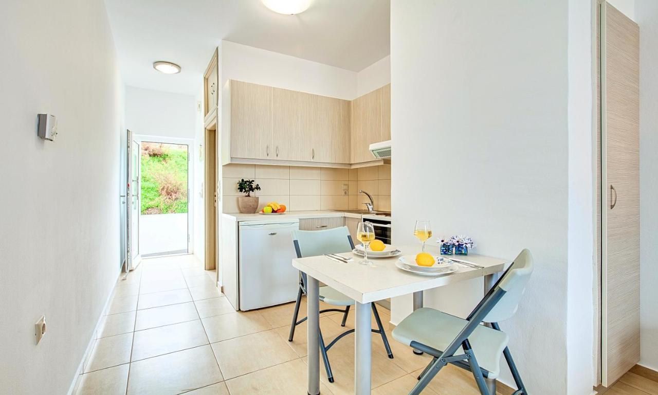 Fodele Beachfront Apts, Βy Idealstay Experience المظهر الخارجي الصورة